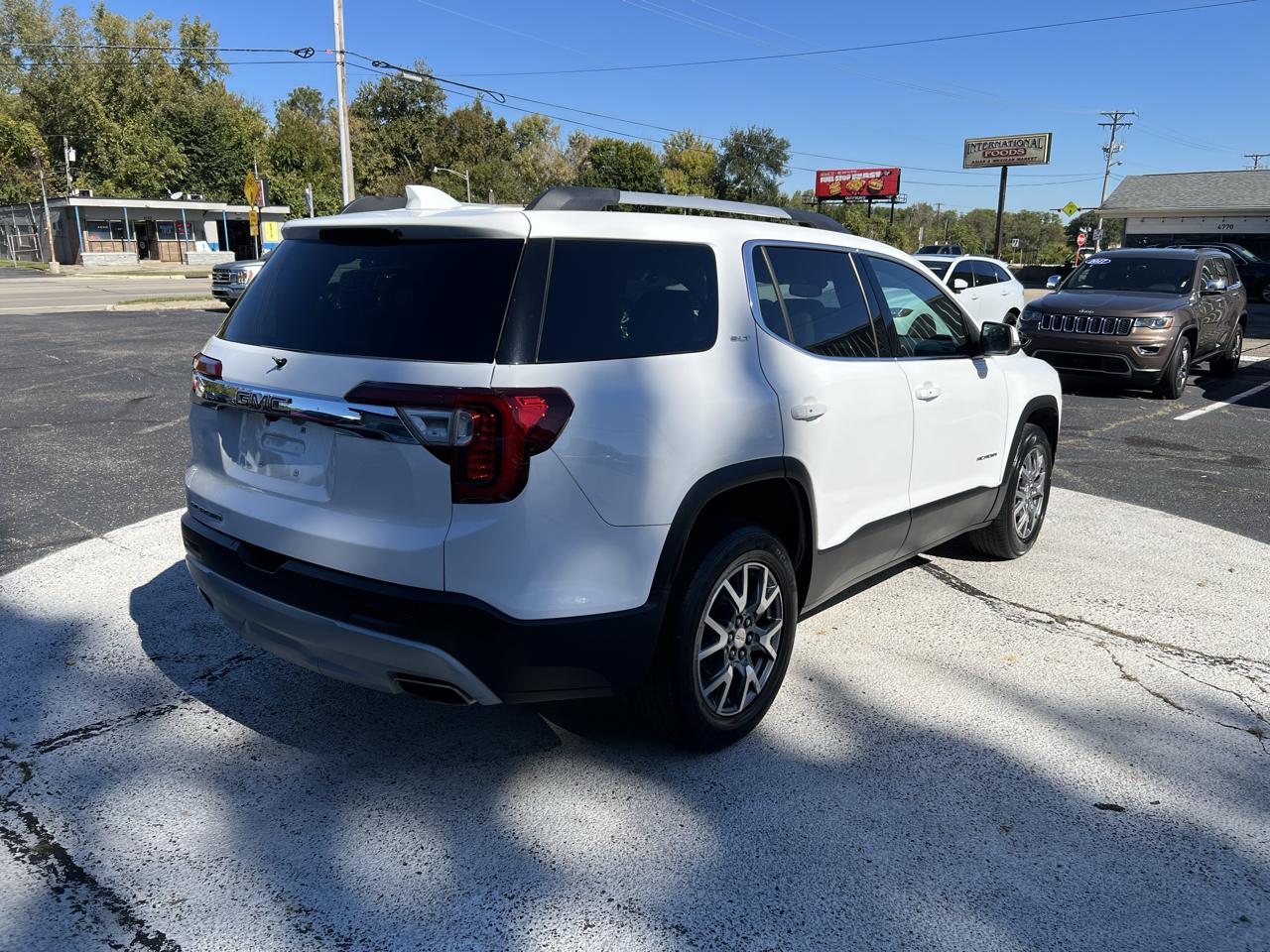 GMC Acadia FWD 4dr SLT 2020