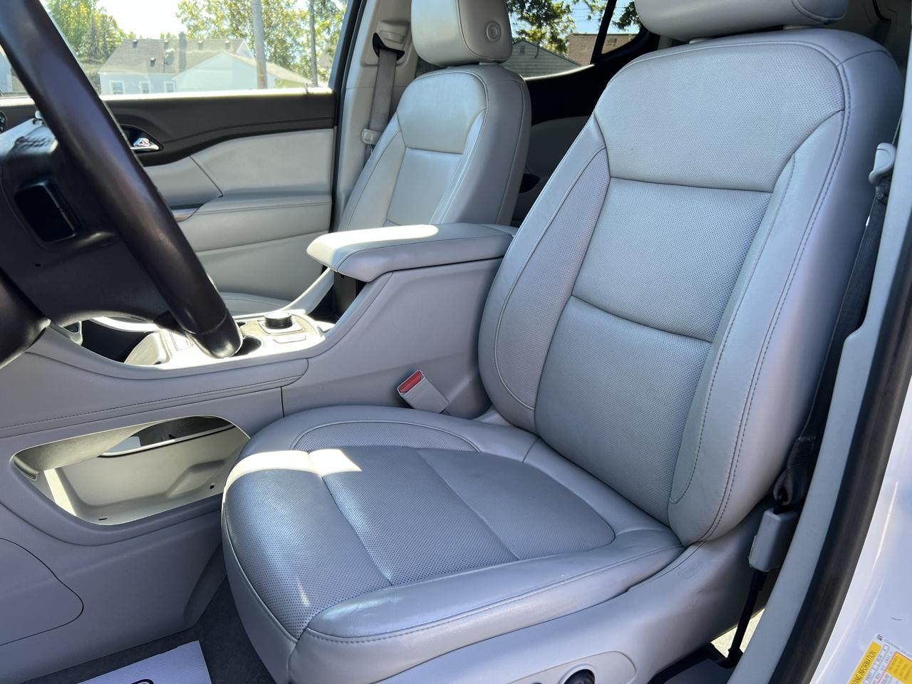 GMC Acadia FWD 4dr SLT 2020