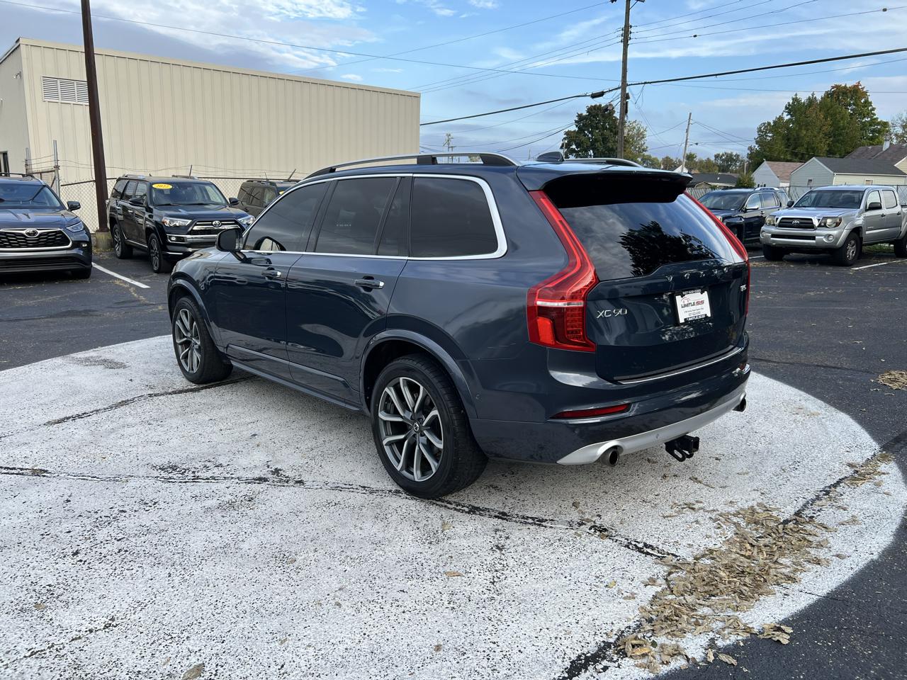 Volvo XC90 T5 FWD 7-Passenger Momentum 2018