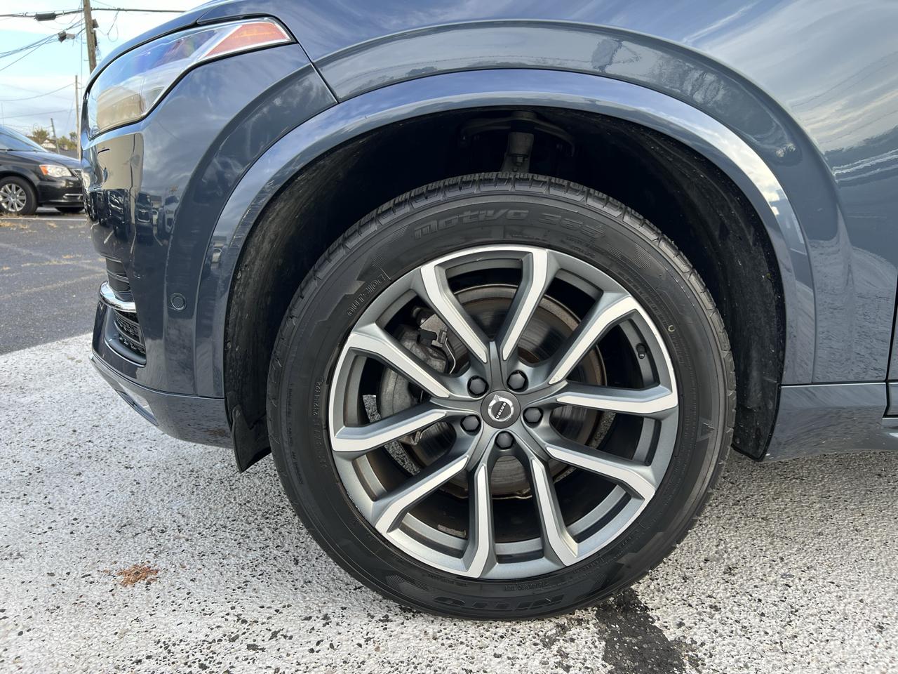 Volvo XC90 T5 FWD 7-Passenger Momentum 2018