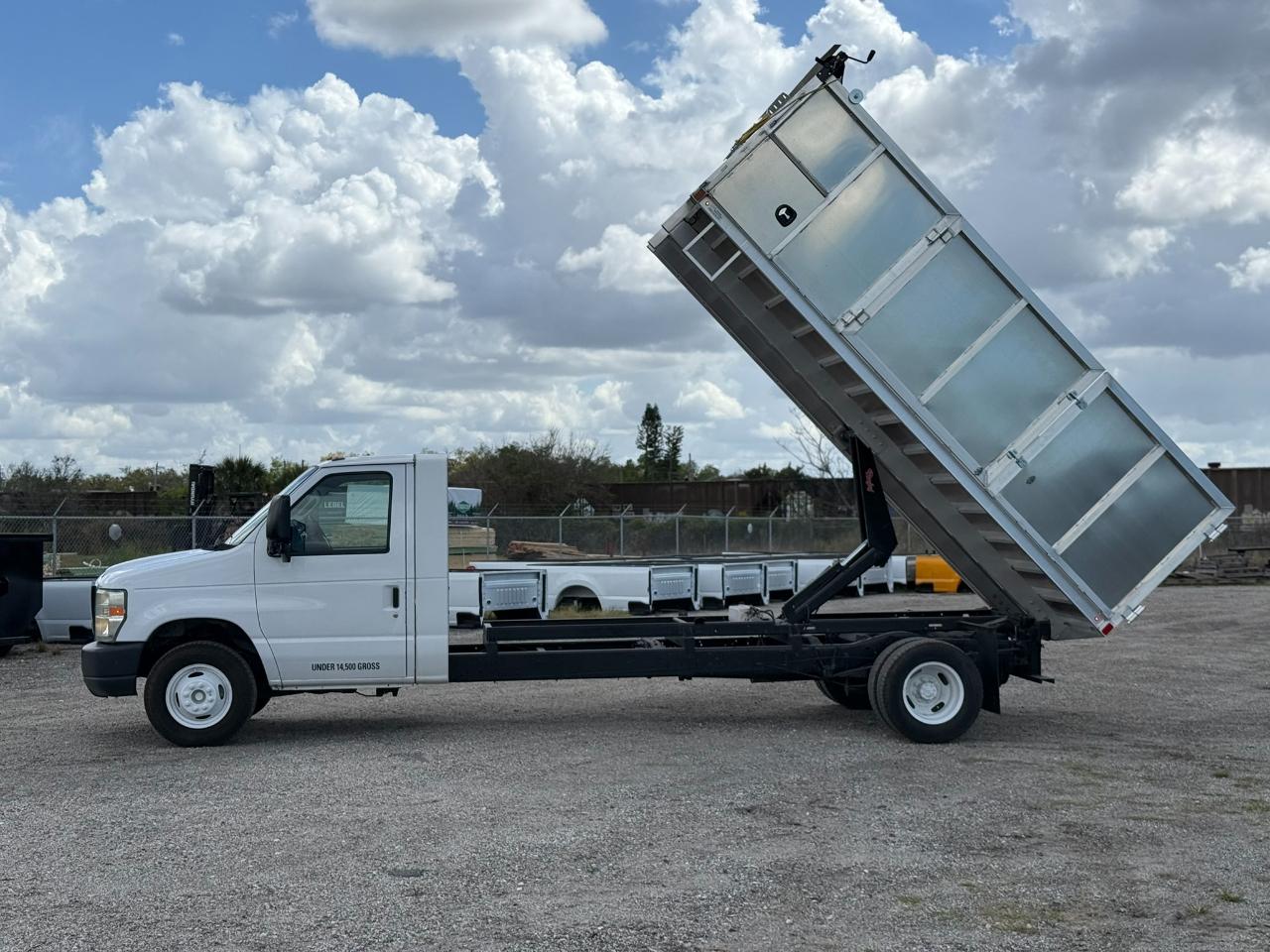 Ford E450  2011