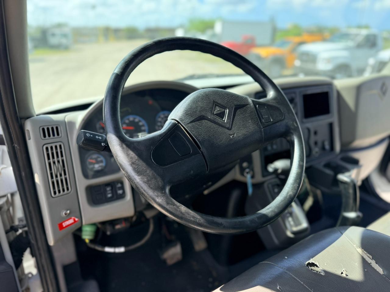 International DuraStar 4300  2019