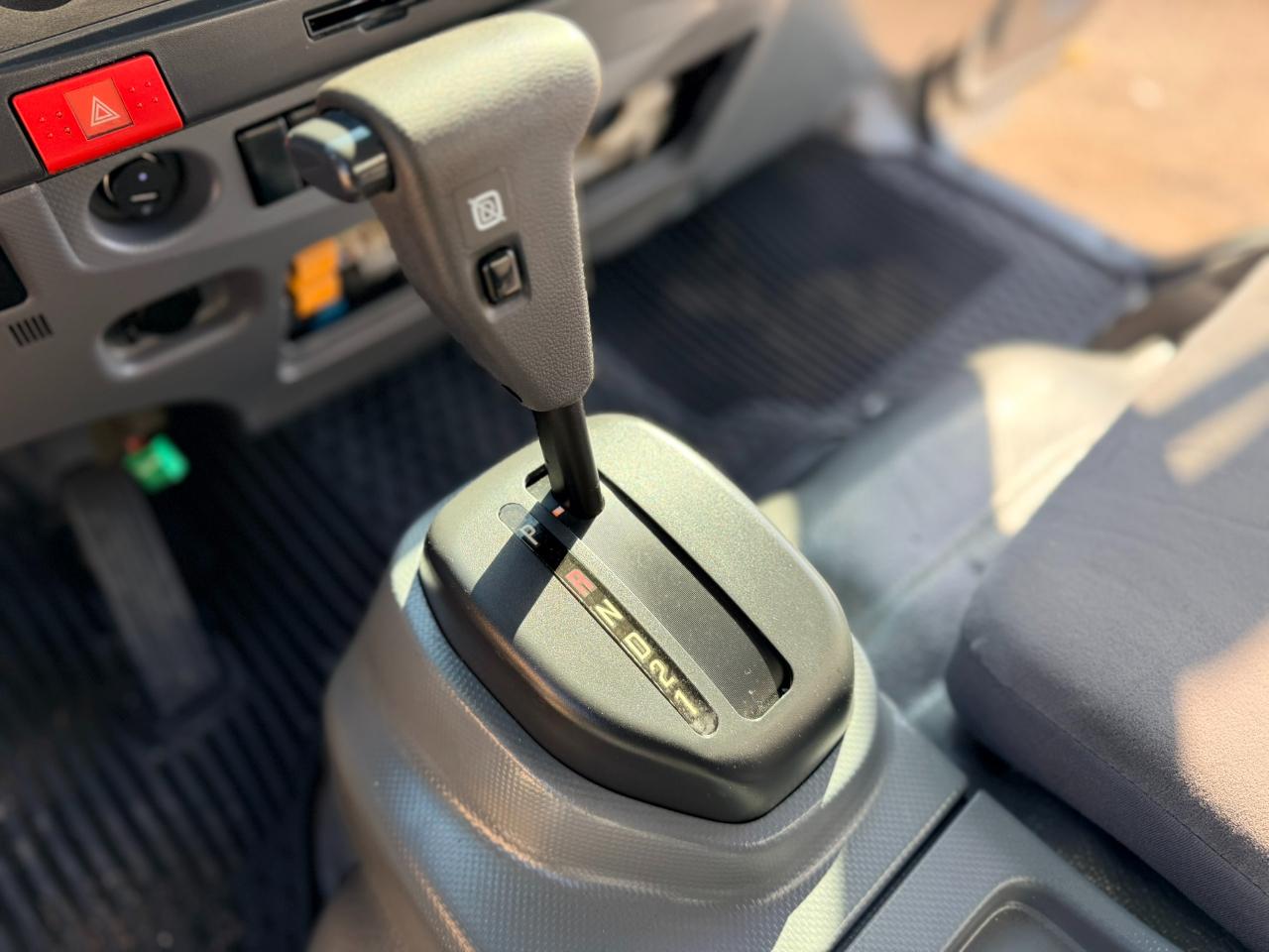 Isuzu NPR HD DSL REG  2013