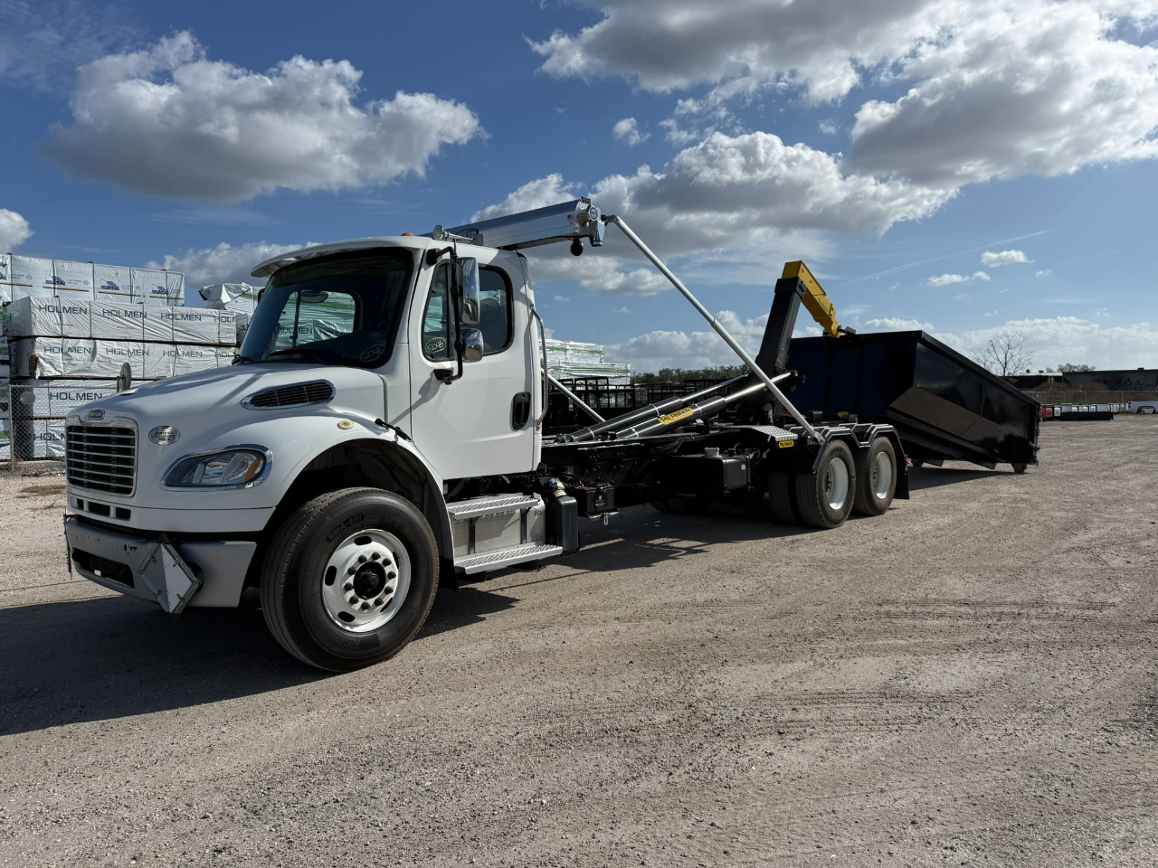 Freightliner M2 106  2019