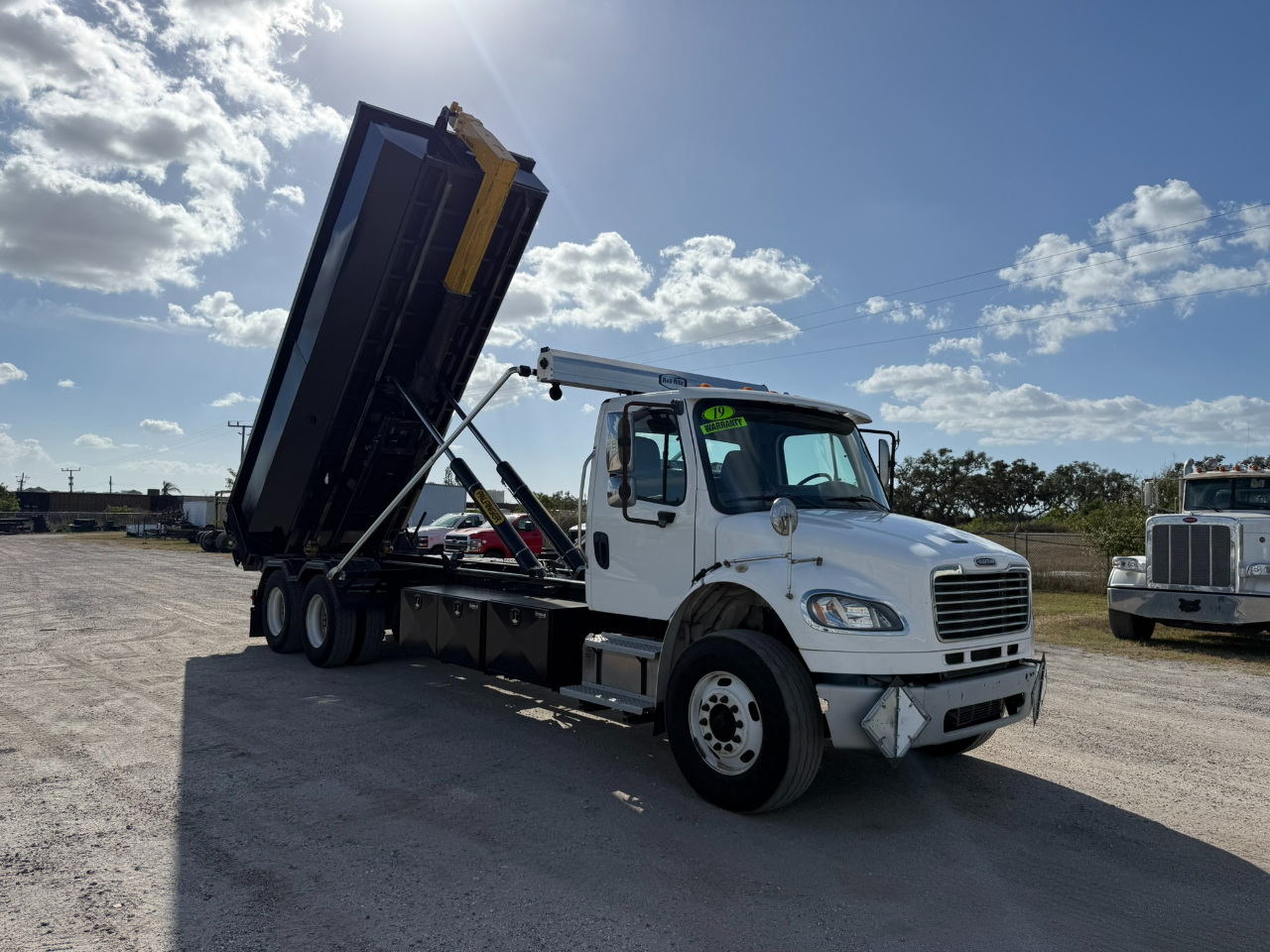 Freightliner M2 106  2019