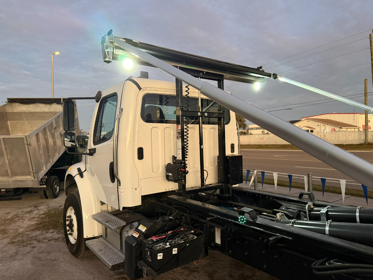 Freightliner M2 106  2019