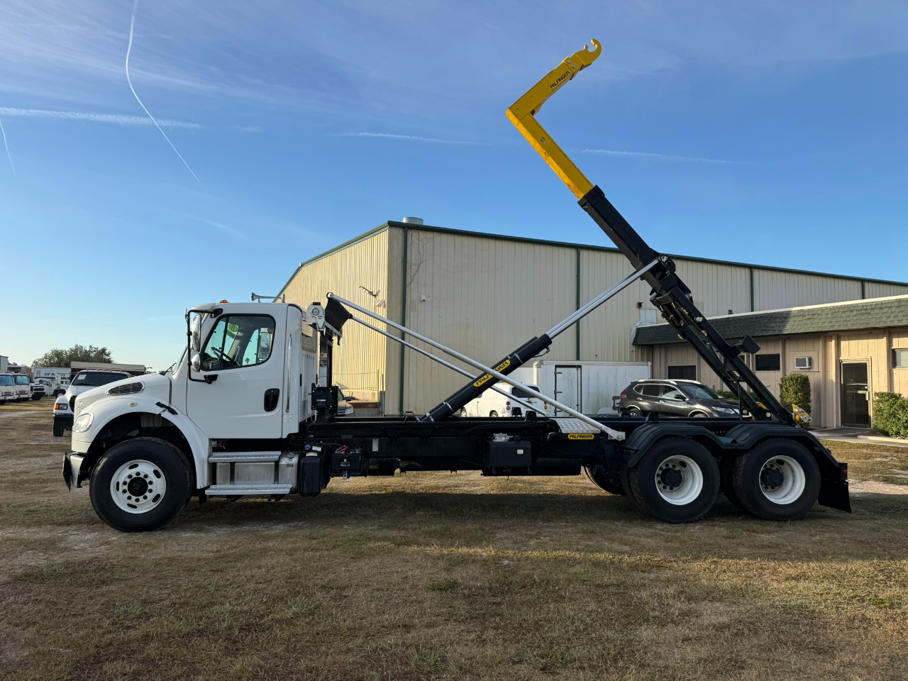 Freightliner M2 106  2019