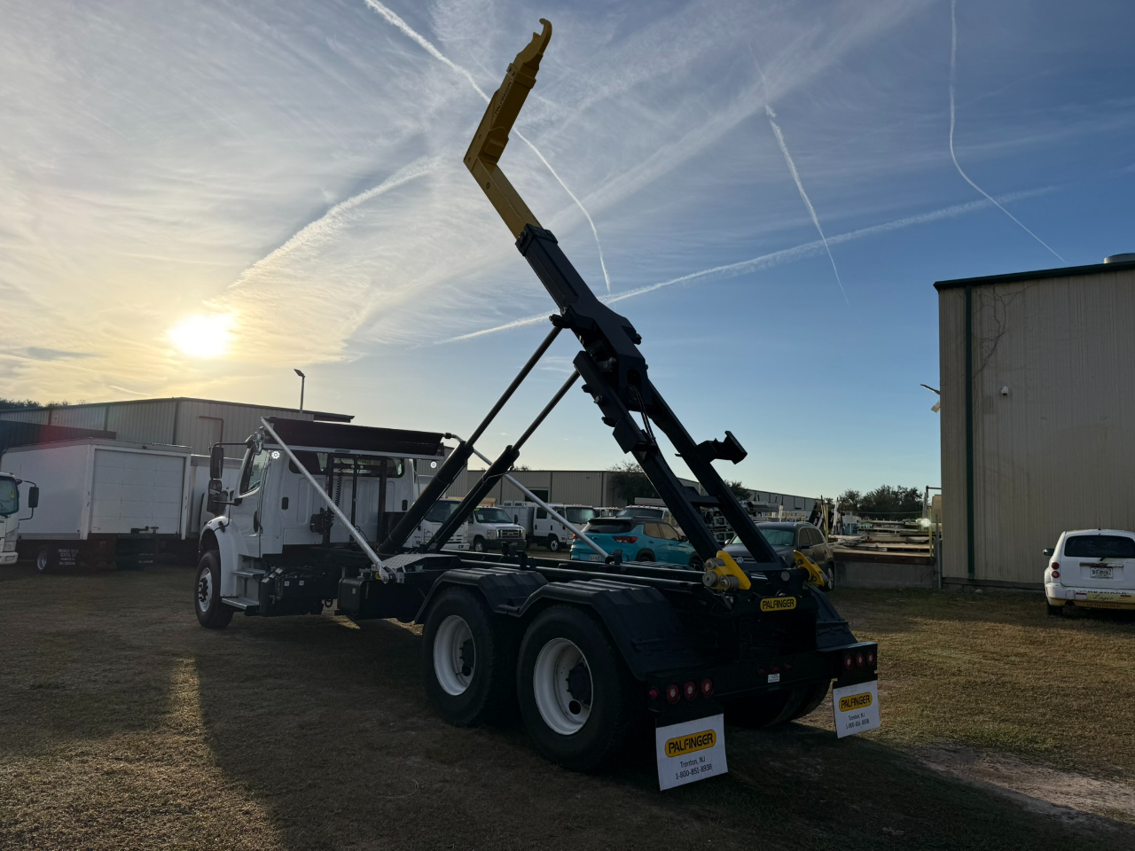 Freightliner M2 106  2019