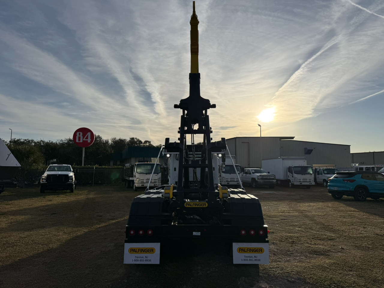 Freightliner M2 106  2019