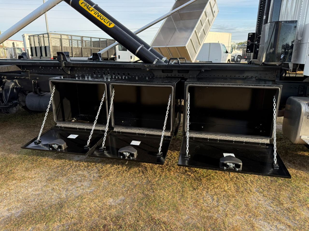 Freightliner M2 106  2019