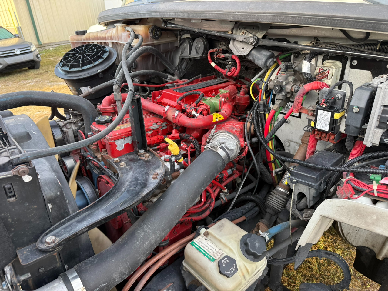 Freightliner M2 106  2019