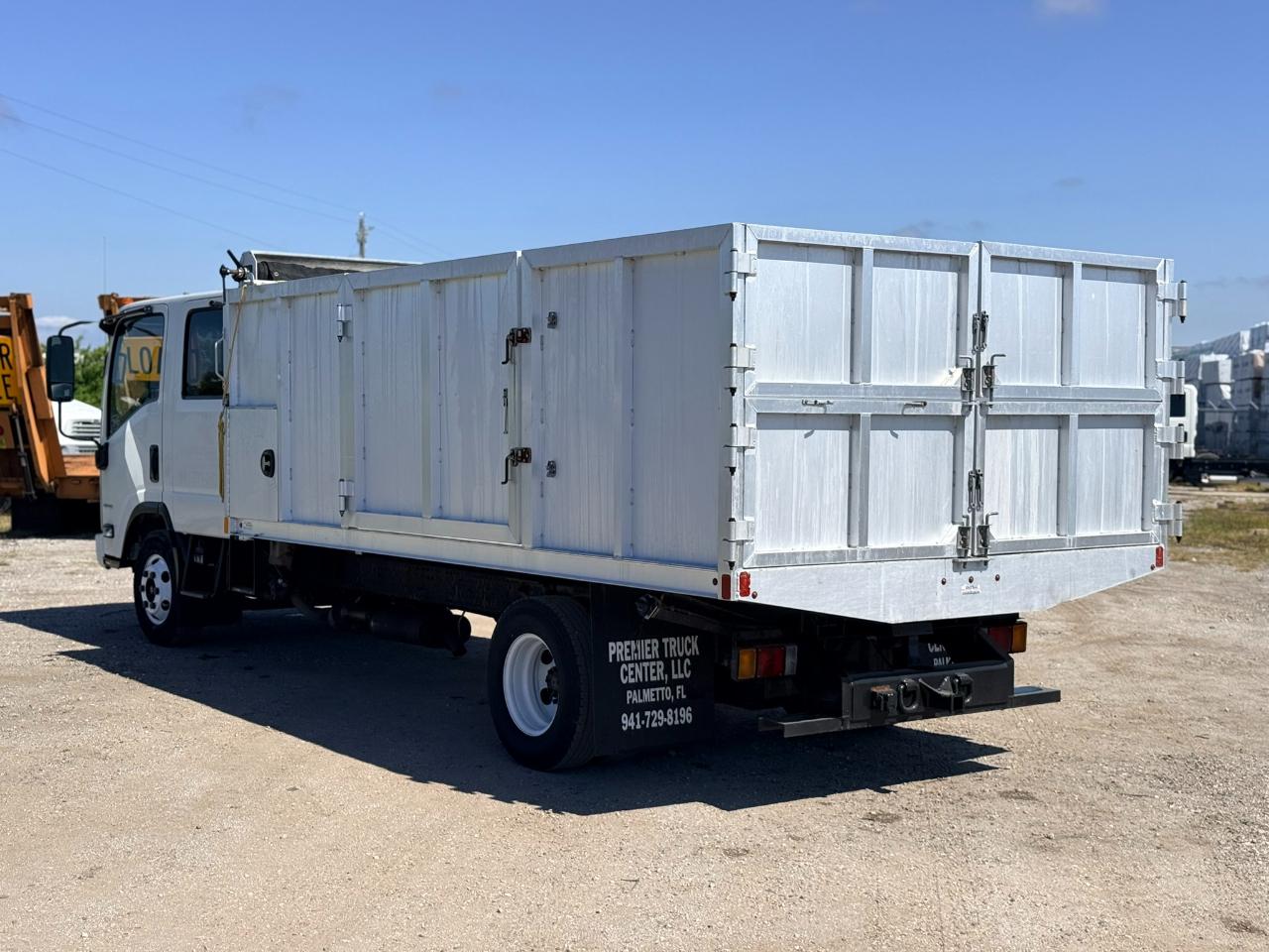 Chevrolet 3500 LCF Gas  2019