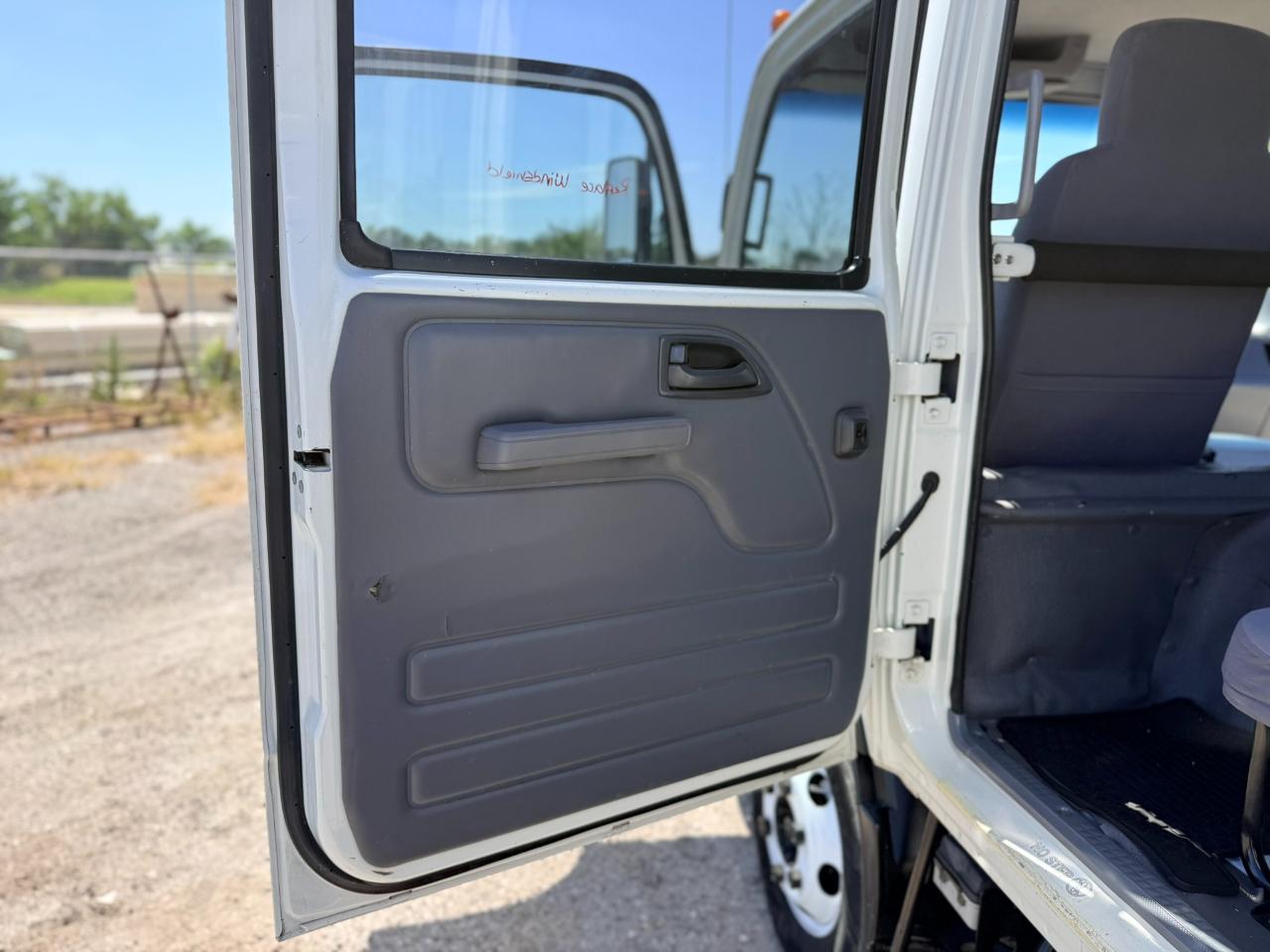 Chevrolet 3500 LCF Gas  2019