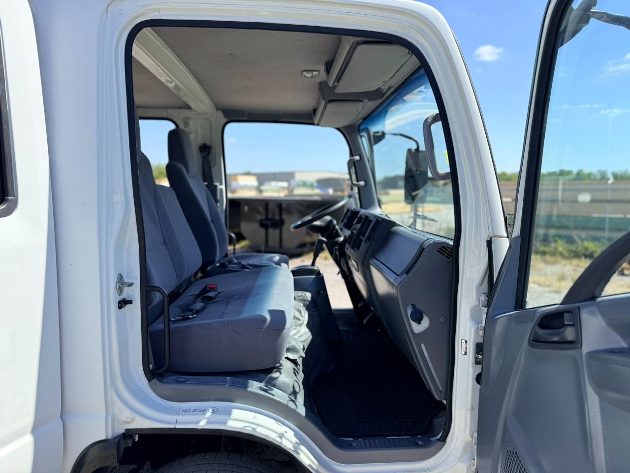 Chevrolet 3500 LCF Gas  2019