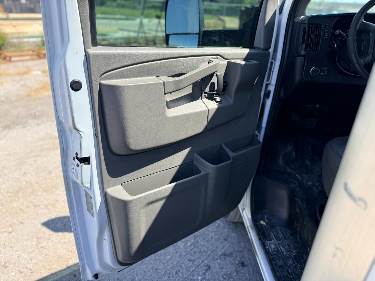 Chevrolet G3500 Vans  2017