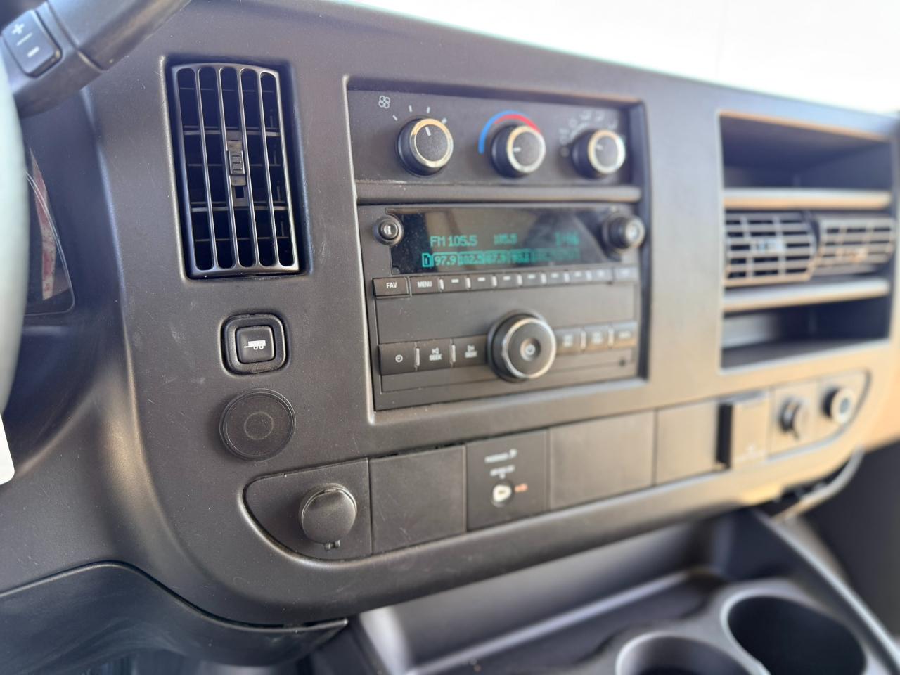 Chevrolet G3500 Vans  2017