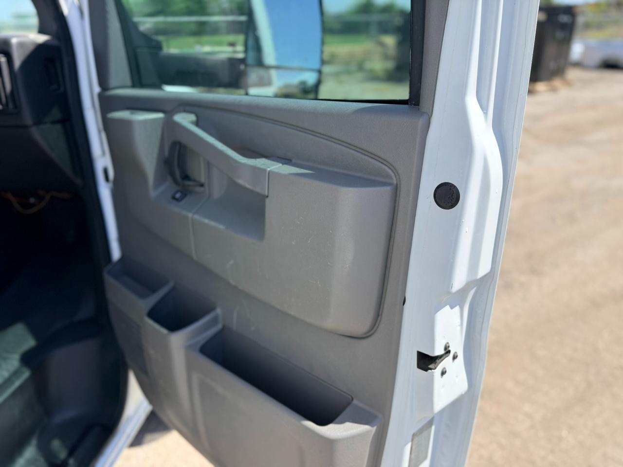 Chevrolet G3500 Vans  2017