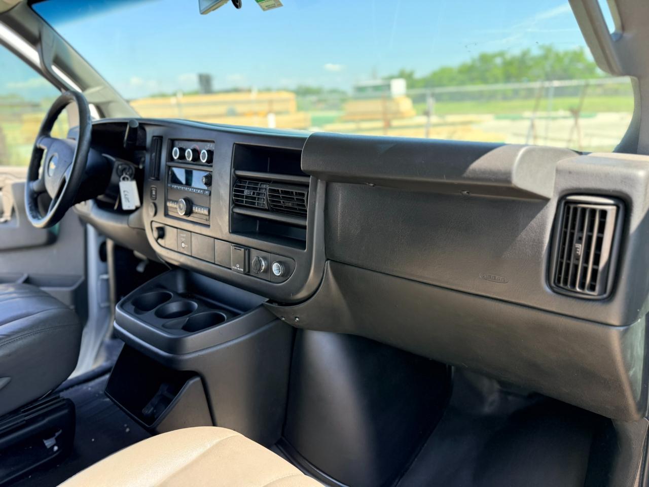 Chevrolet G3500 Vans  2017