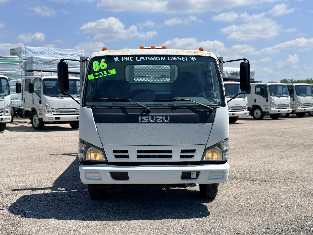 Isuzu NPR  2006
