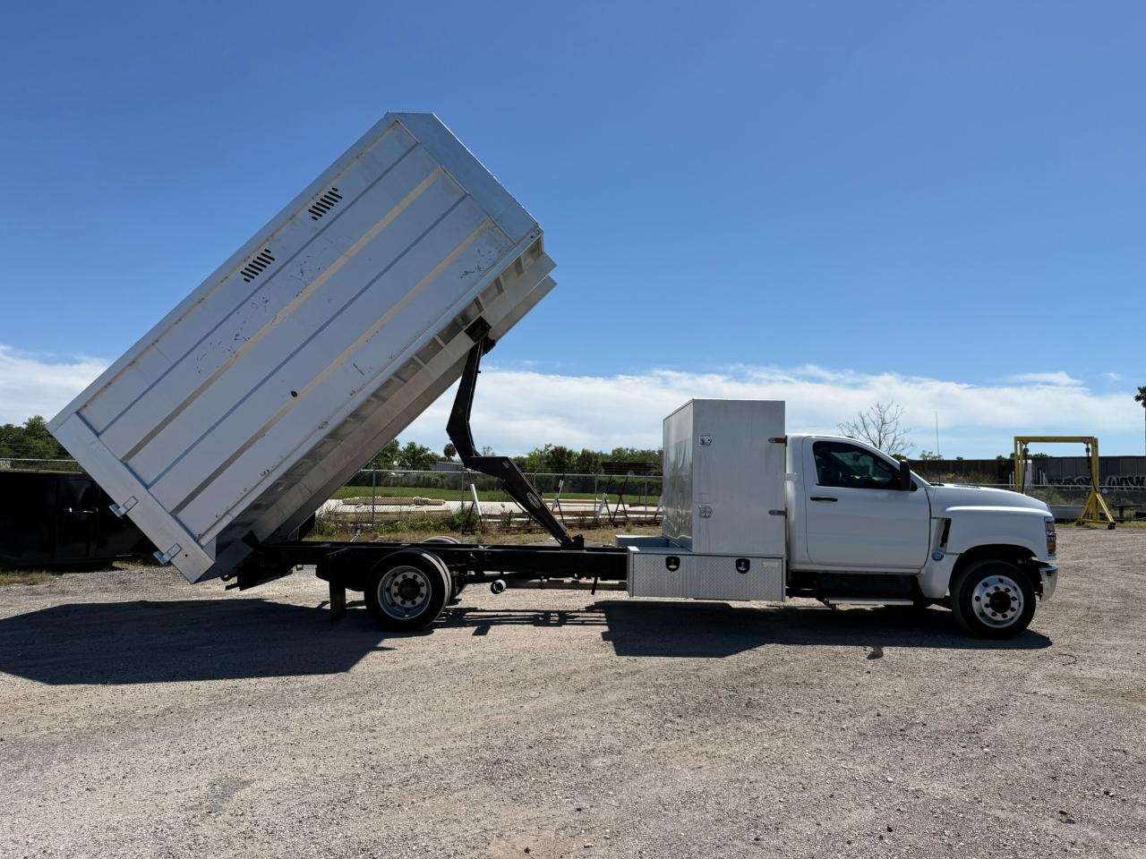Chevrolet Silverado 6500 HD  2019