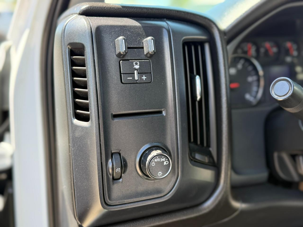 Chevrolet Silverado 6500 HD  2019