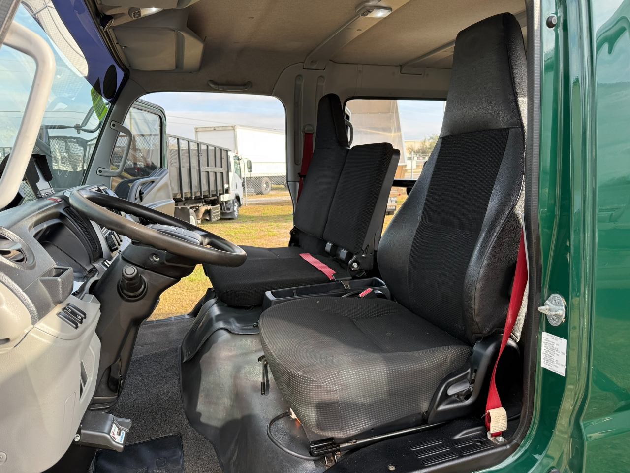 Mitsubishi Fuso FE160  2019