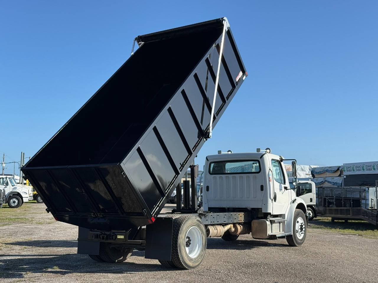 Freightliner M2 106 Medium Duty  2019