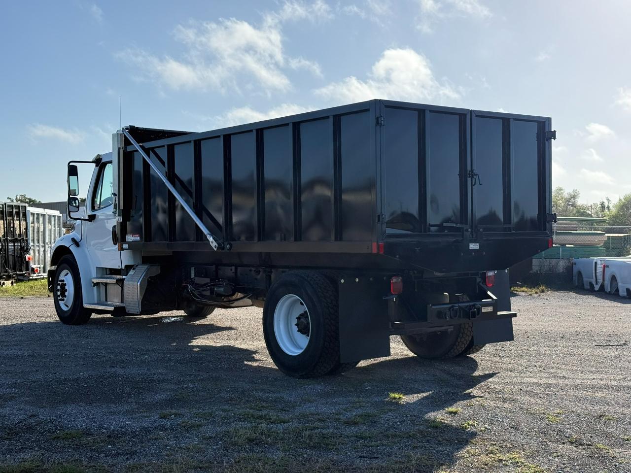 Freightliner M2 106 Medium Duty  2019