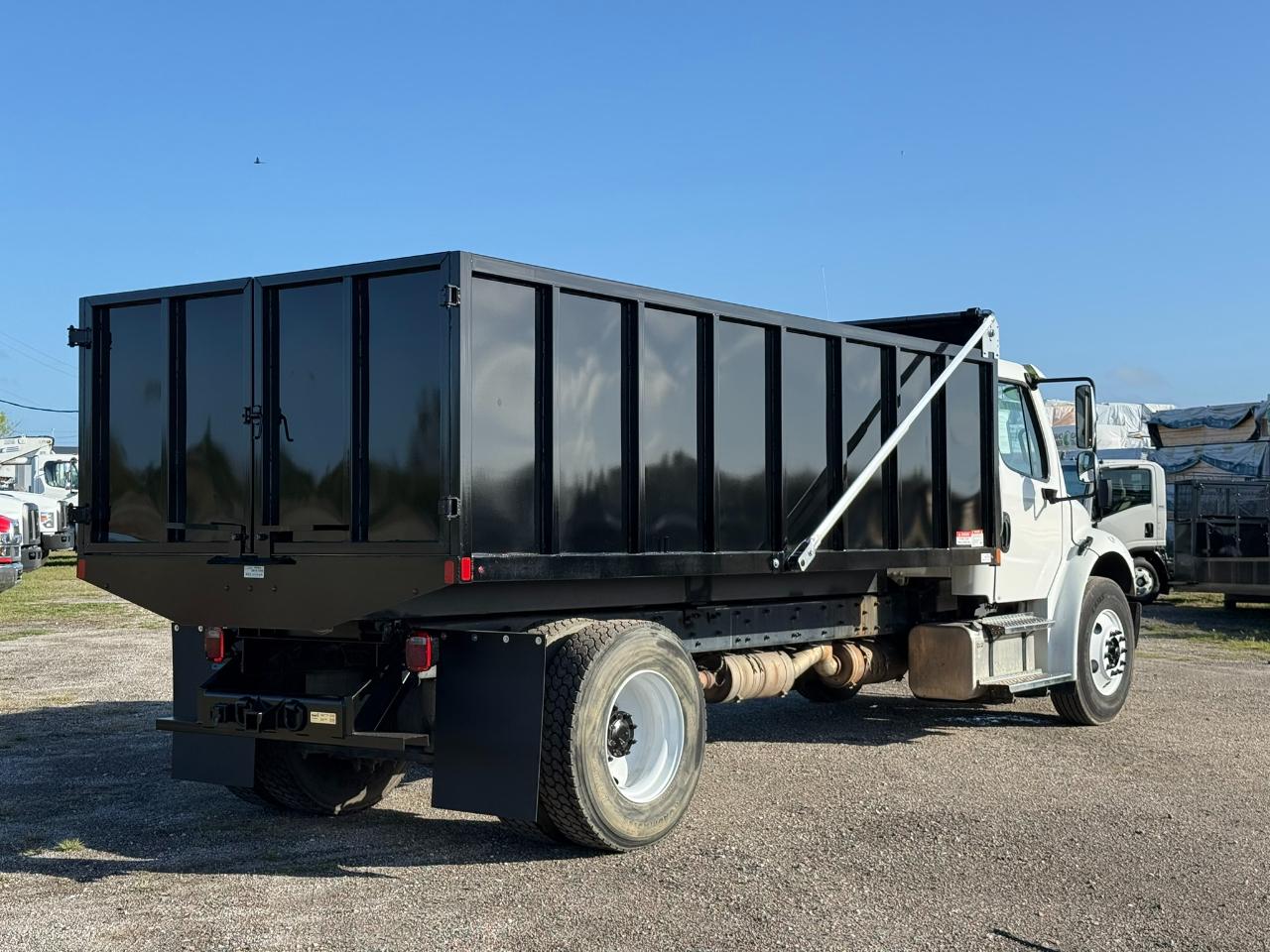 Freightliner M2 106 Medium Duty  2019