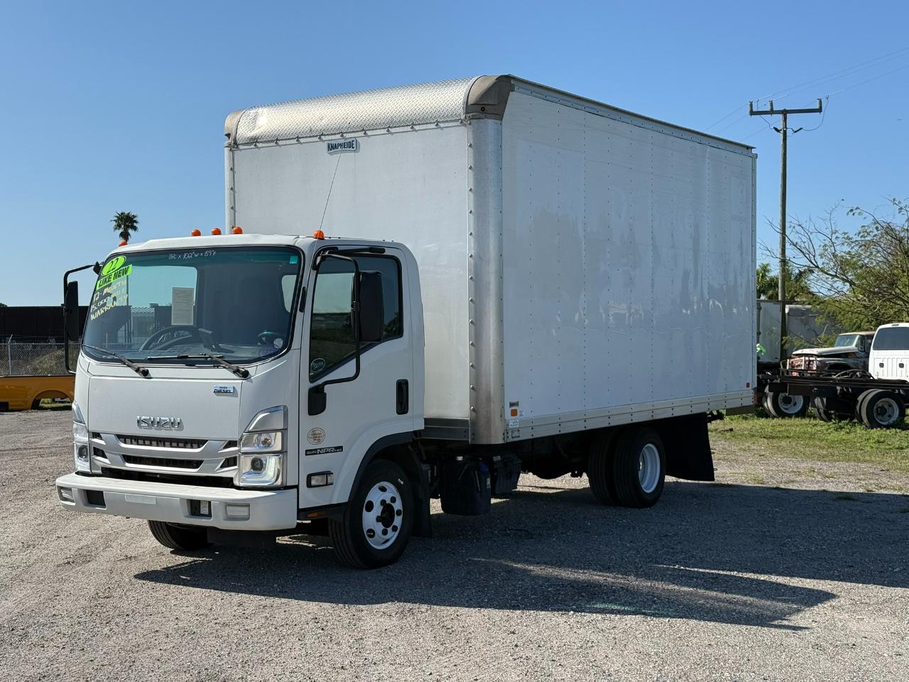 Isuzu NPR HD  2022