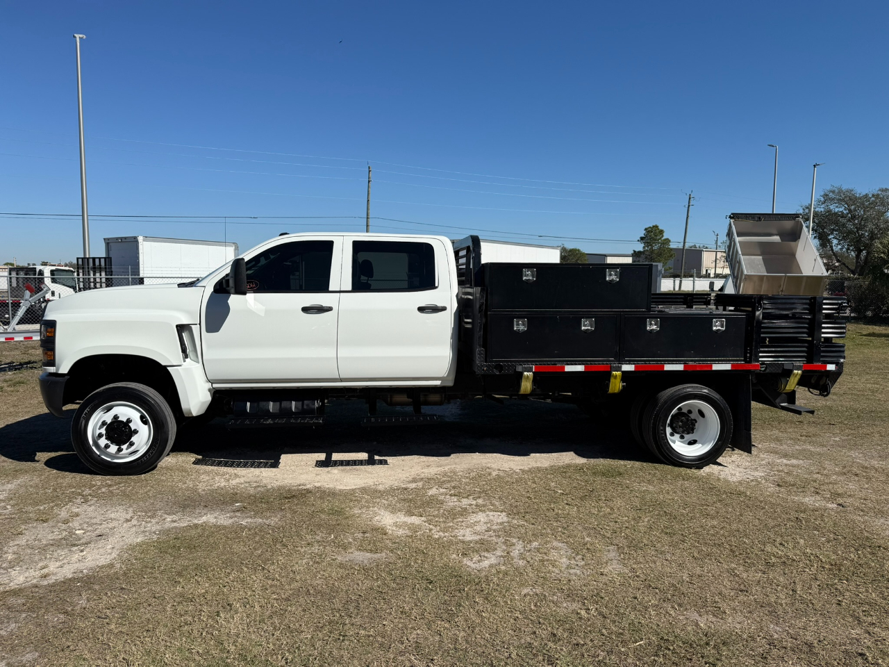 International CV515  2022