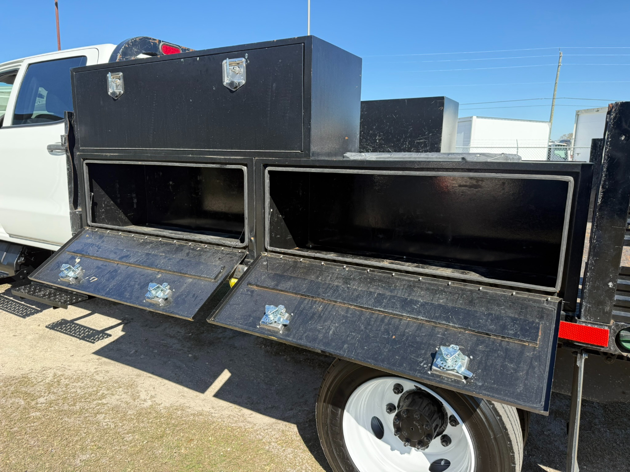 International CV515  2022