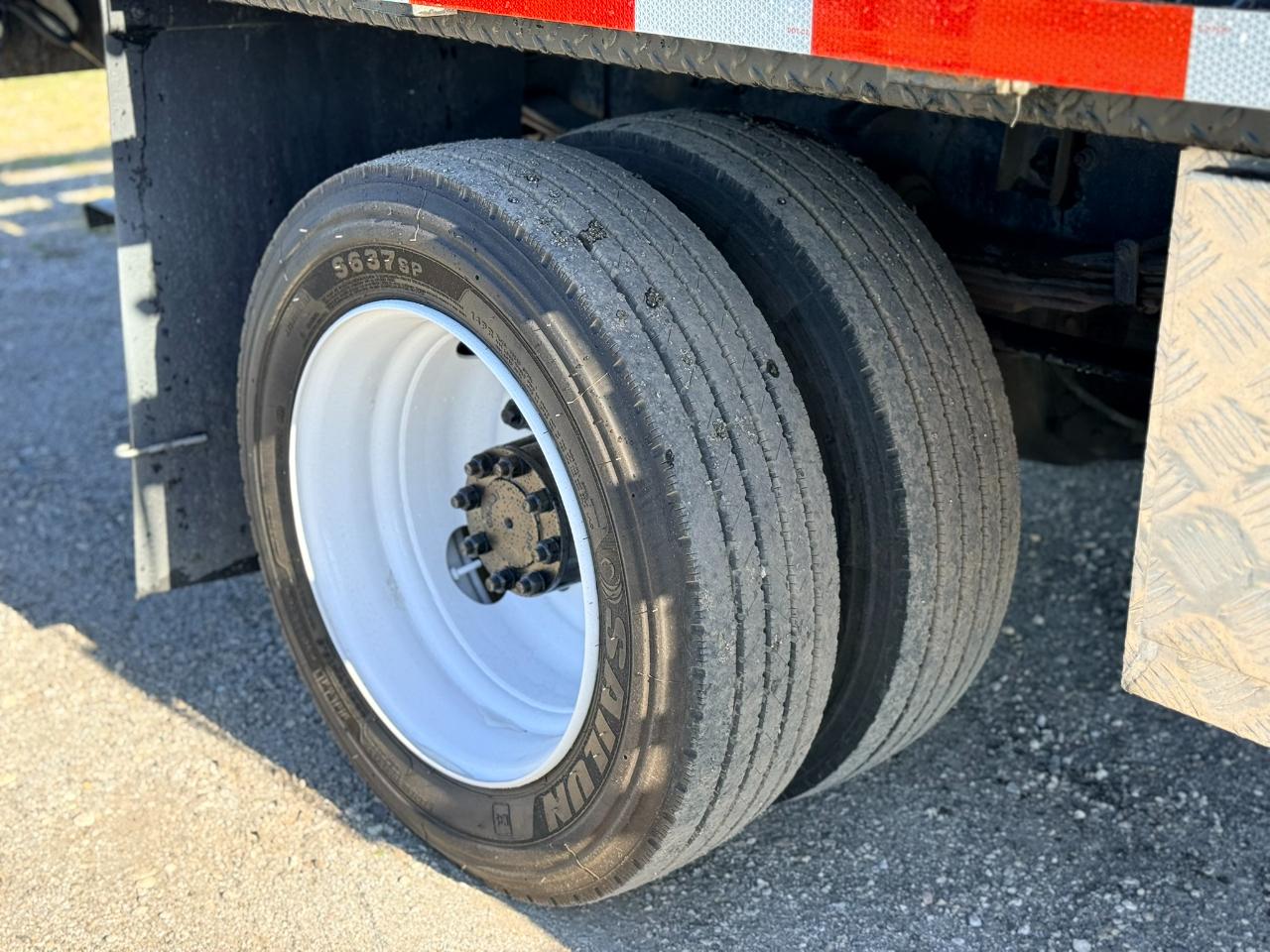 International CV515  2022