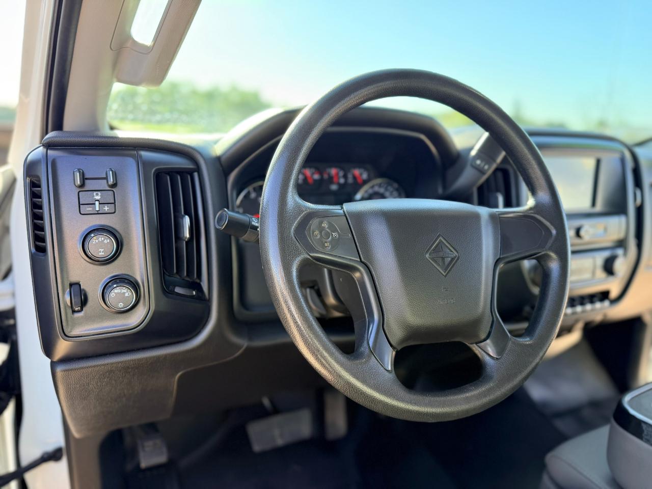 International CV515  2022