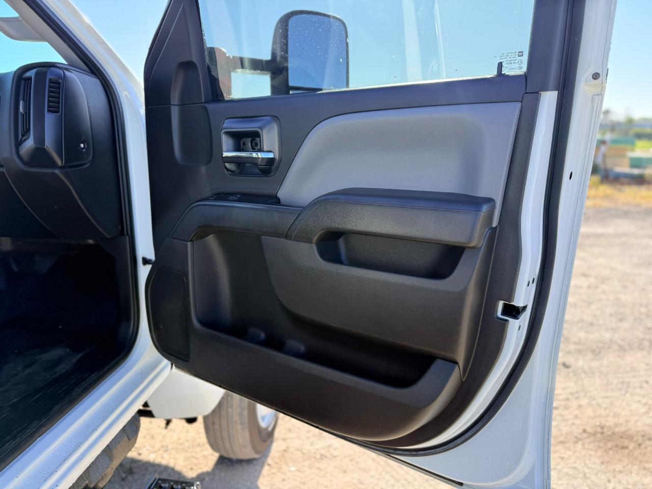 International CV515  2022