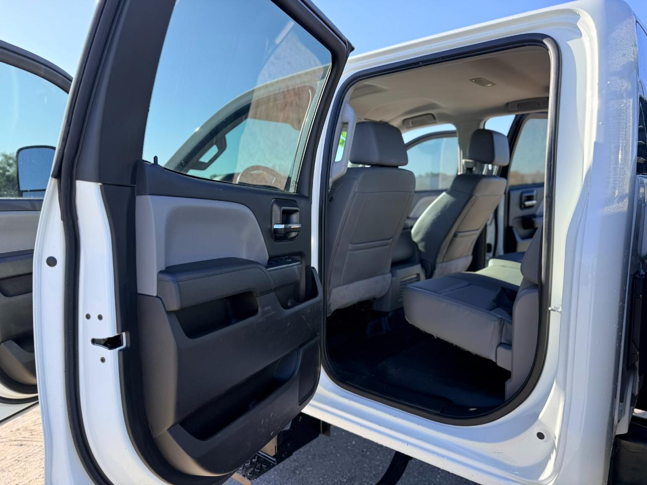 International CV515  2022