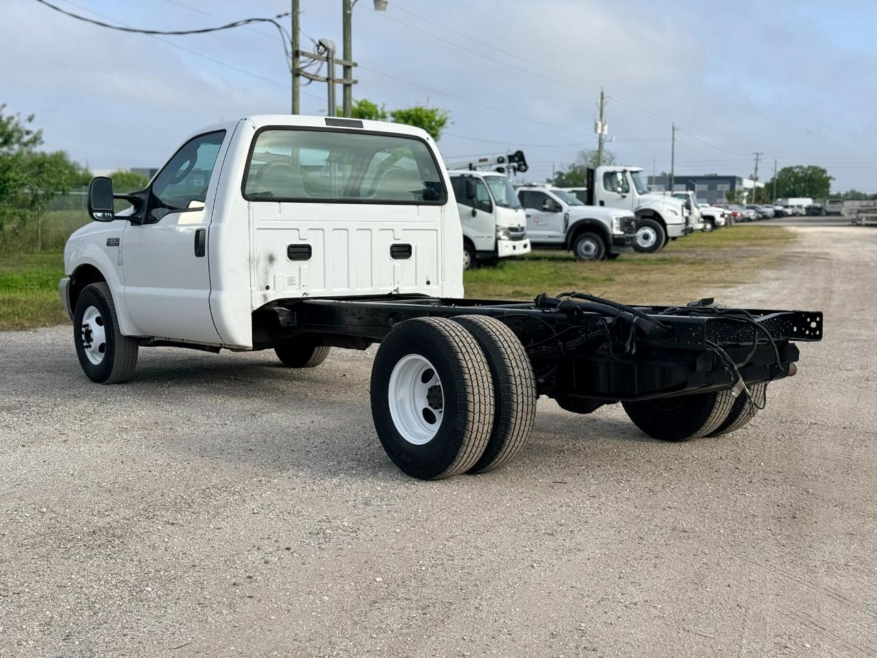 Ford F-350 SD XL 2WD DRW 2004