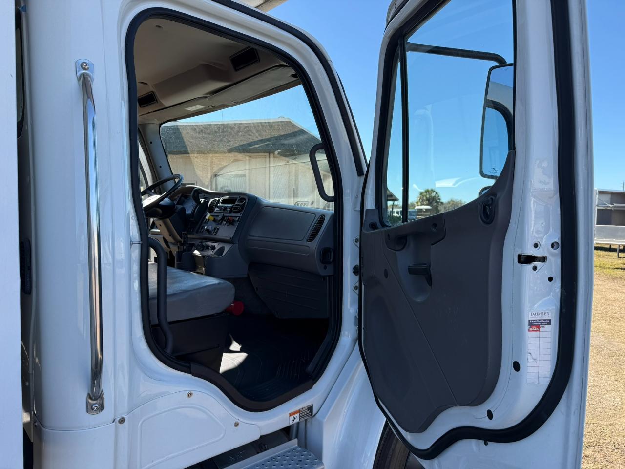 Freightliner M2 106 Medium Duty  2019