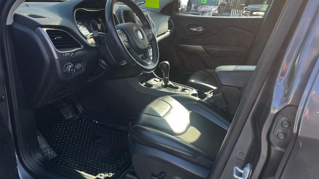 Jeep Cherokee Latitude Plus 4WD 2019