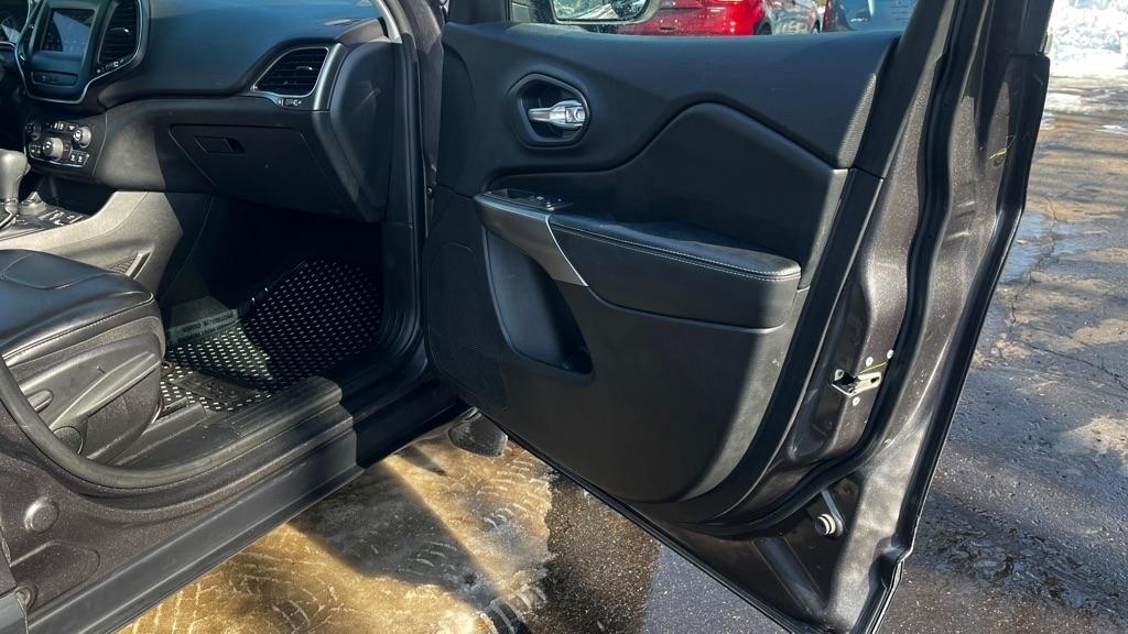 Jeep Cherokee Latitude Plus 4WD 2019