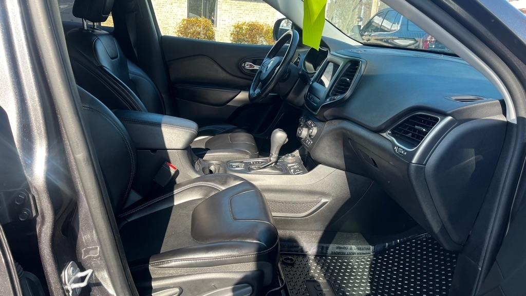 Jeep Cherokee Latitude Plus 4WD 2019