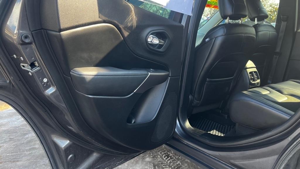 Jeep Cherokee Latitude Plus 4WD 2019