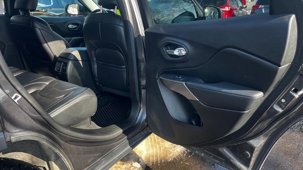 Jeep Cherokee Latitude Plus 4WD 2019