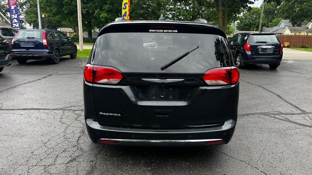 Chrysler Pacifica Touring-L 2019