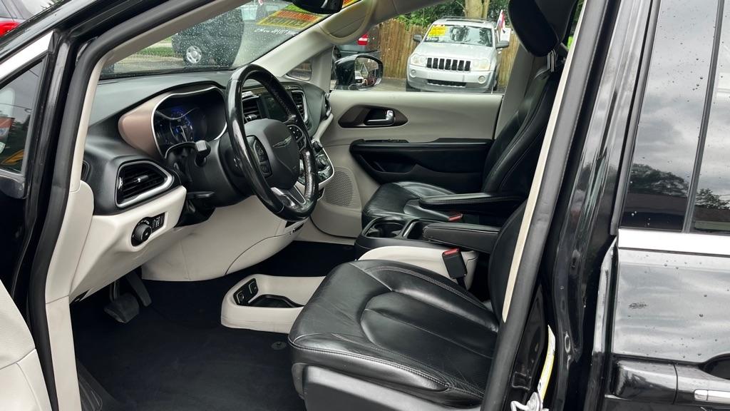 Chrysler Pacifica Touring-L 2019
