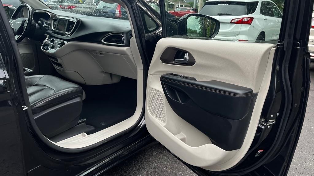 Chrysler Pacifica Touring-L 2019