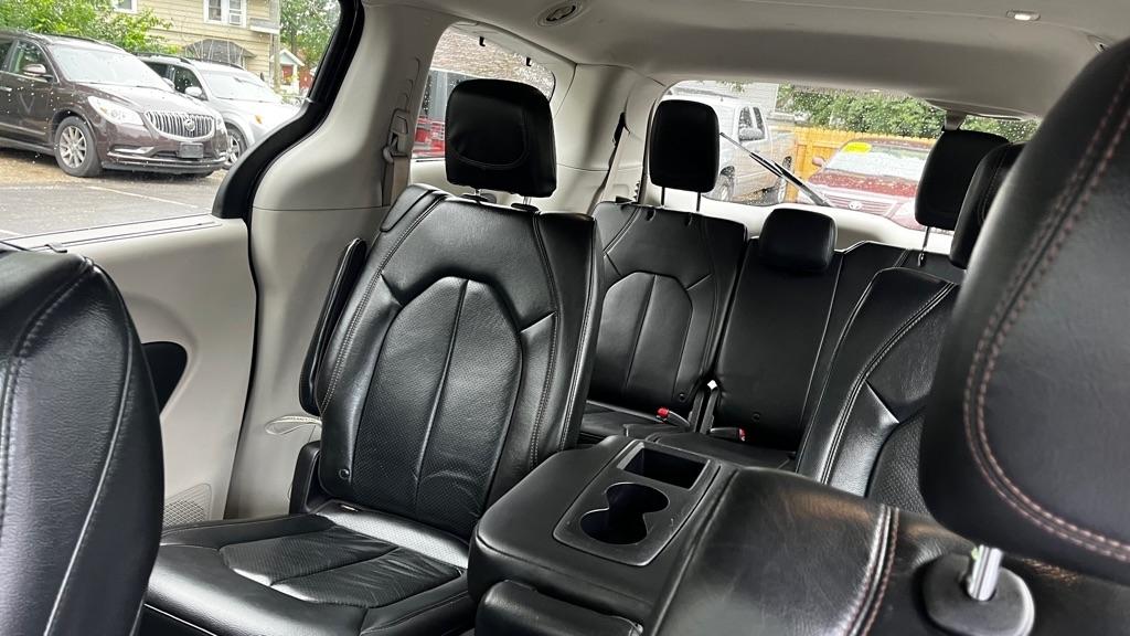 Chrysler Pacifica Touring-L 2019