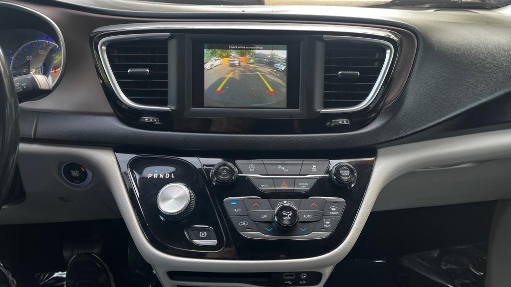 Chrysler Pacifica Touring-L 2019