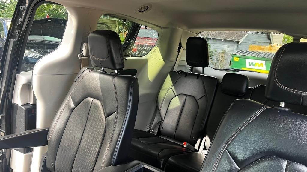 Chrysler Pacifica Touring-L 2019