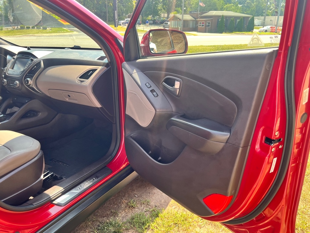 Hyundai Tucson SE FWD 2015